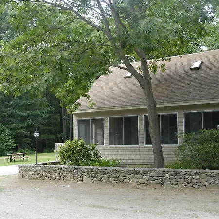 Wren'S Nest Village Inn-3